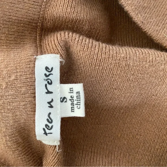 SOLD  Tea n Rose Tan Pencil Skirt with Ruffle - Picture 6 of 7